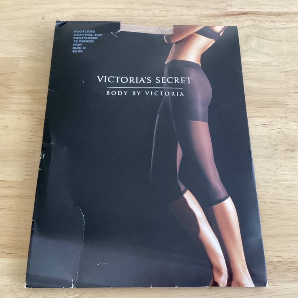 Victoria Secret FOOTLESS Control Top Pantyhose SIZE D (X-LARGE) FAIR Capri